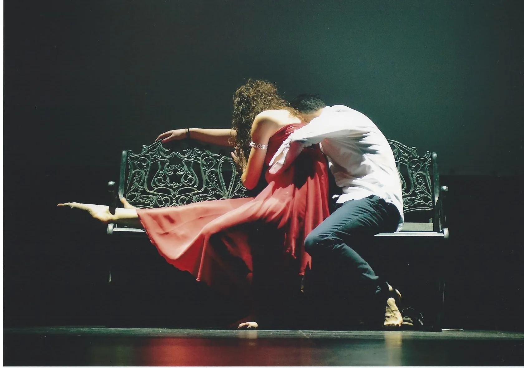 Flash Li Dance School em palco